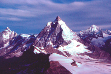 Matterhorn - Monte Cervino 4478m. visto da SE